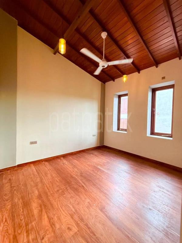 House for Sale in Talawatugoda