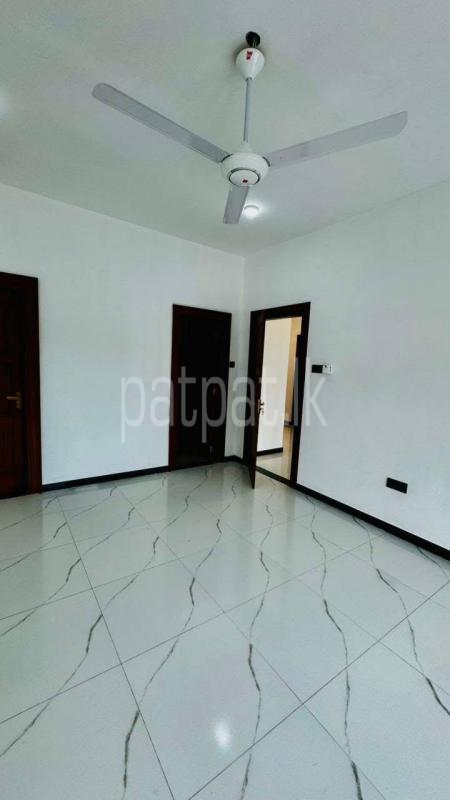 House for Sale in Kahathuduwa