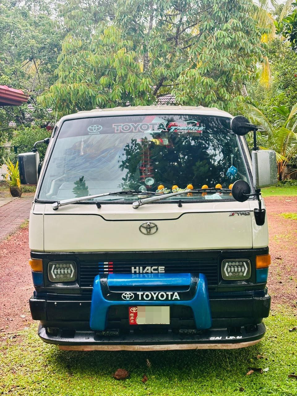Toyota Hiace 1989 ads-image-1