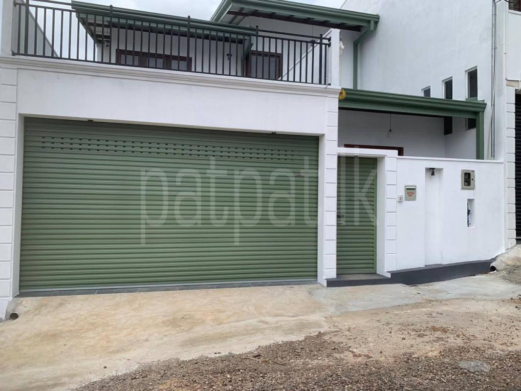 House for Sale in Athurugiriya