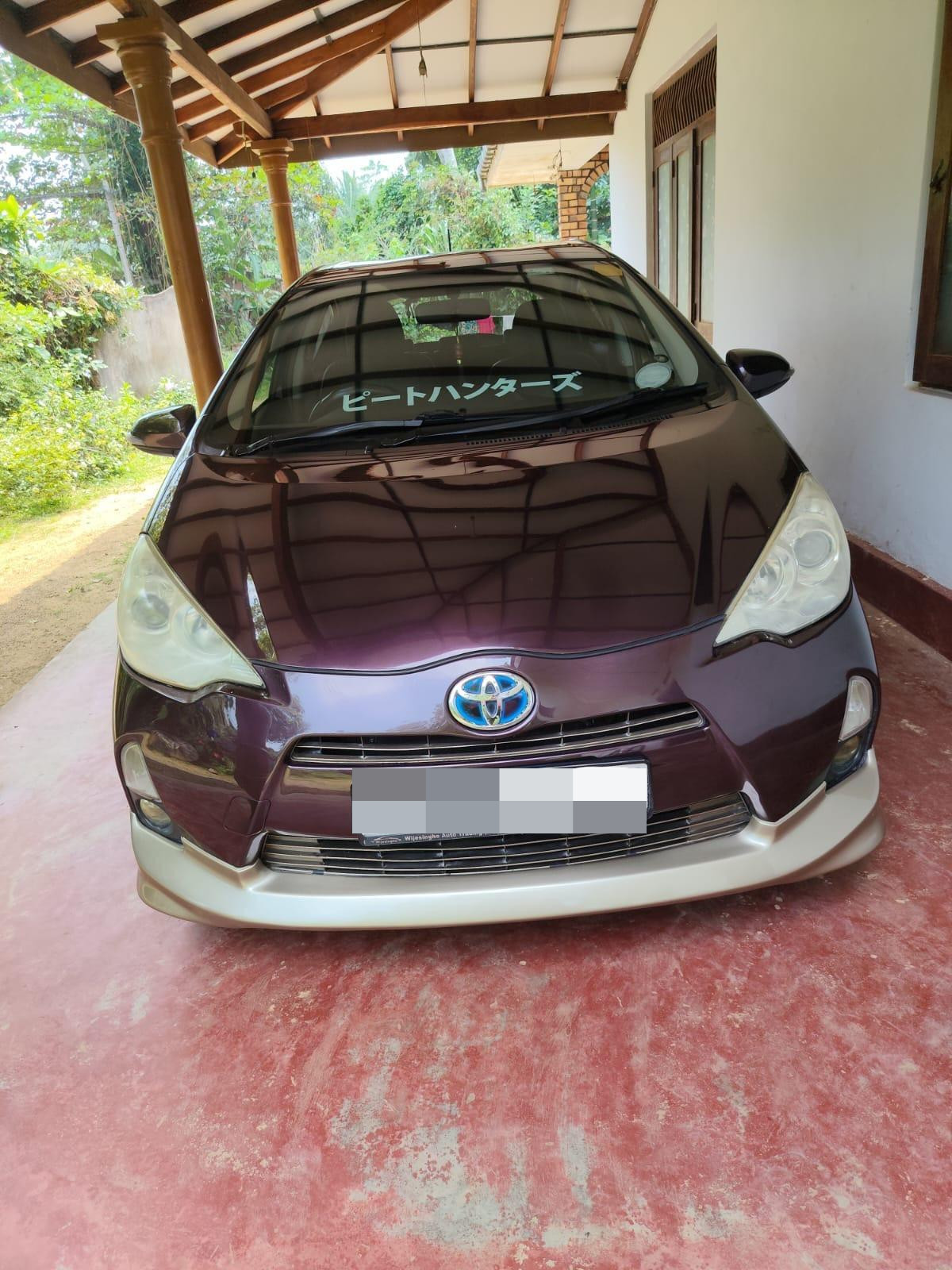 Toyota Aqua 2014 ads-image-1