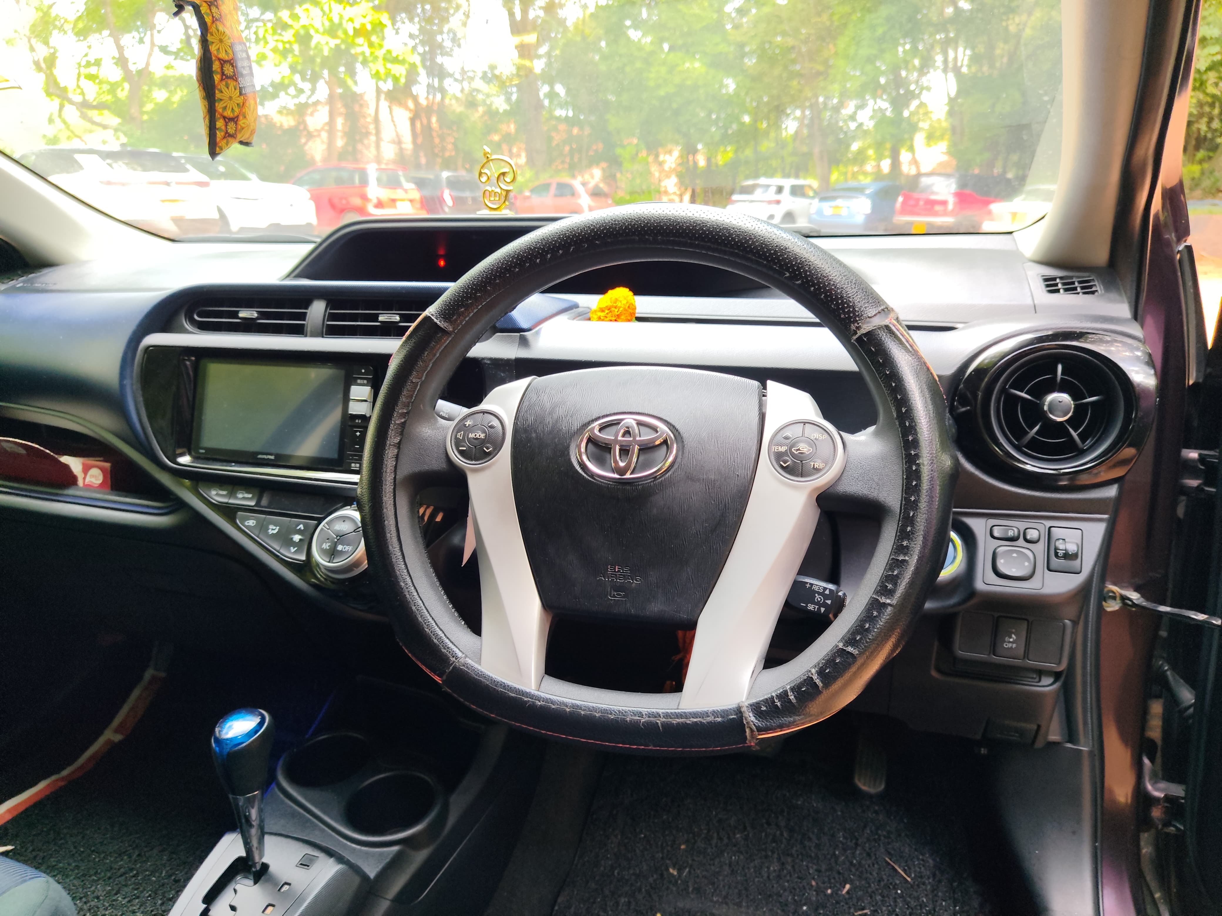 Toyota Aqua 2015 - Used Car sale in Sri Lanka - patpat.lk