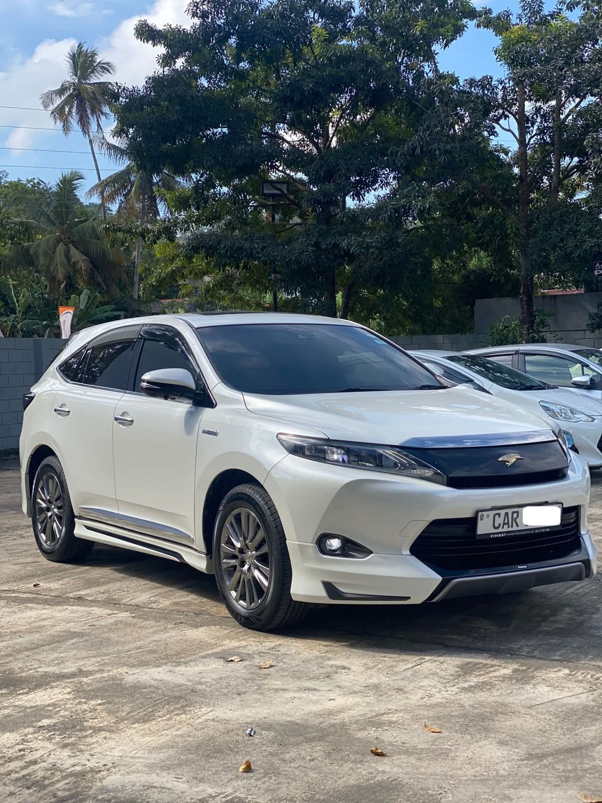 Toyota Harrier 2015 - Used SUV sale in Sri Lanka - patpat.lk
