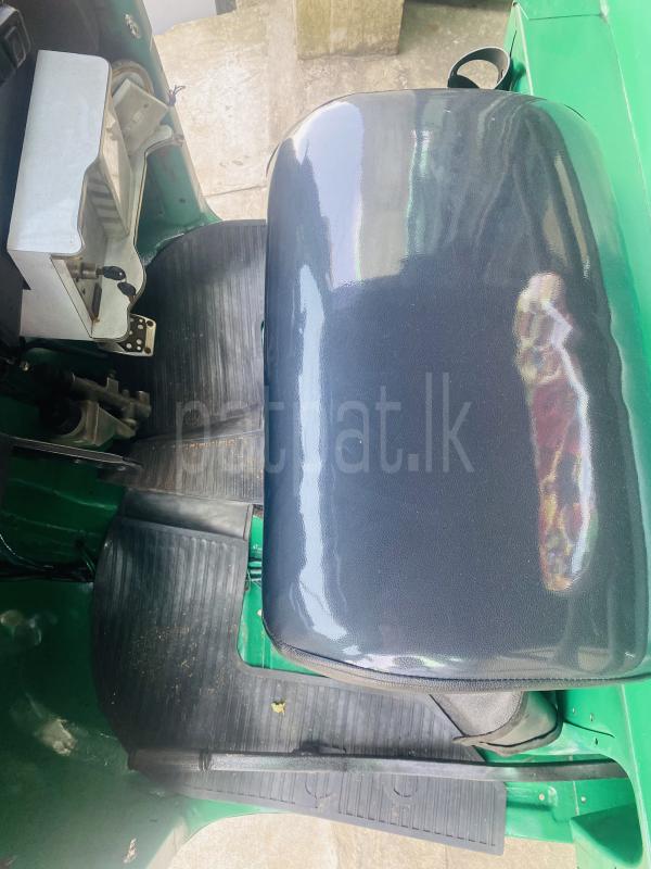 Bajaj 4 stroke 2015 - භාවිතා කරන ලද ත්‍රිරෝද රථය sale in Sri Lanka - patpat.lk