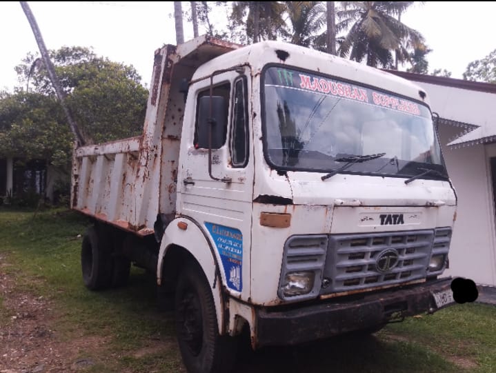 Tata 1615 2006 - பயன்படுத்தப்பட்டது டிரக் sale in Sri Lanka - patpat.lk