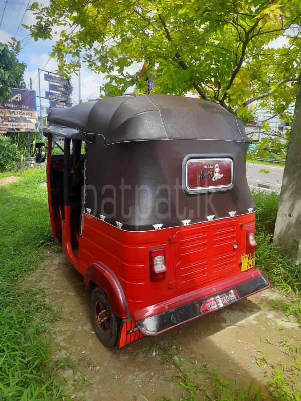 Bajaj 4 stroke 2015 - Used Three wheeler sale in Sri Lanka - patpat.lk