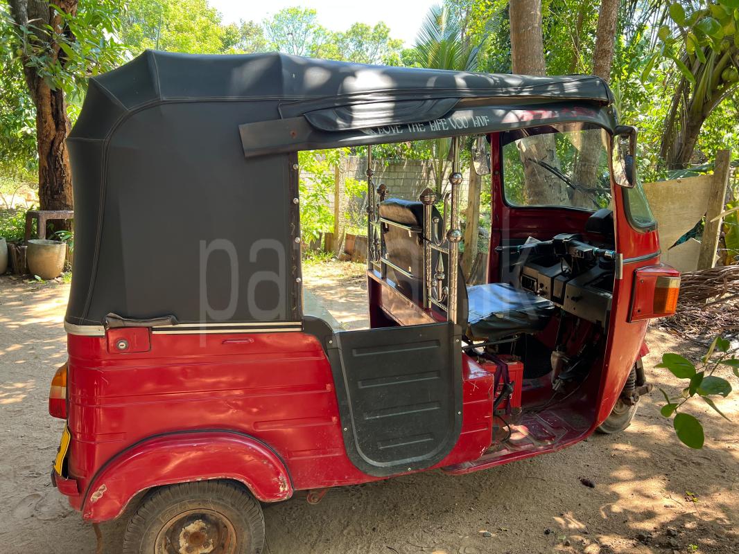Bajaj Three Wheel 2012 - Used Three wheeler sale in Sri Lanka - patpat.lk