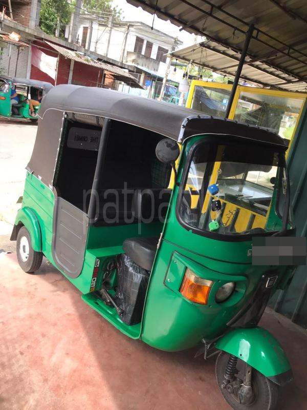 Bajaj 2 stroke 2010 - பயன்படுத்தப்பட்டது முச்சக்கர வண்டி sale in Sri Lanka - patpat.lk