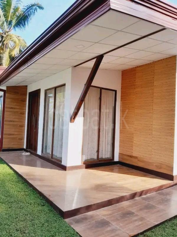 House for Sale in Bandaragama ads-image-1