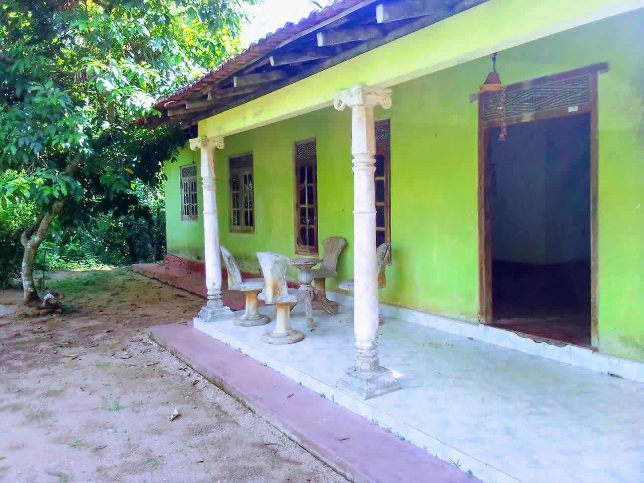 House for Sale in Veyangoda