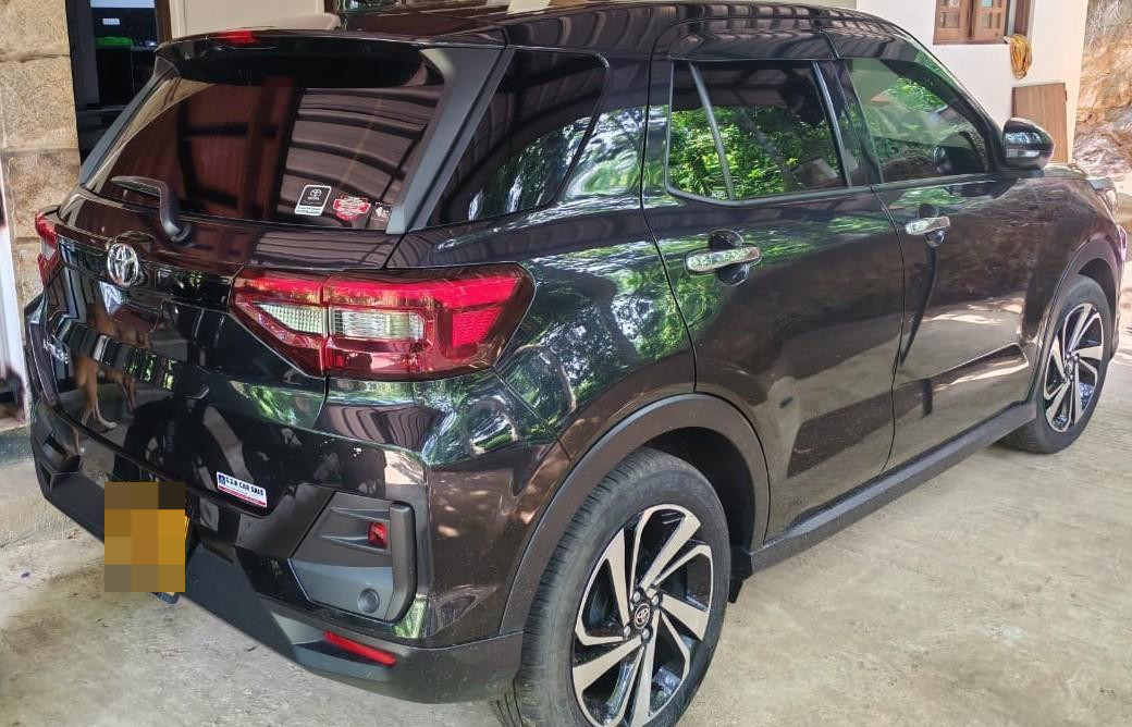 Toyota Raize 2023 - பயன்படுத்தப்பட்டது SUV sale in Sri Lanka - patpat.lk