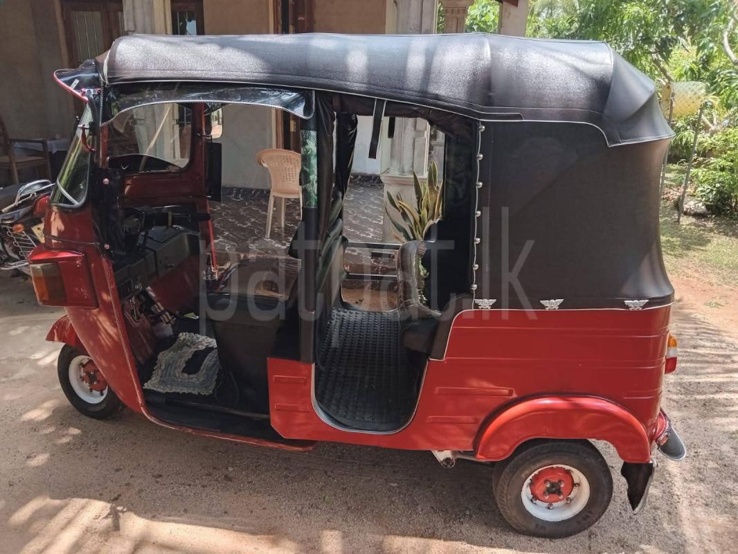 Bajaj Three Wheel 2012 - பயன்படுத்தப்பட்டது முச்சக்கர வண்டி sale in Sri Lanka - patpat.lk