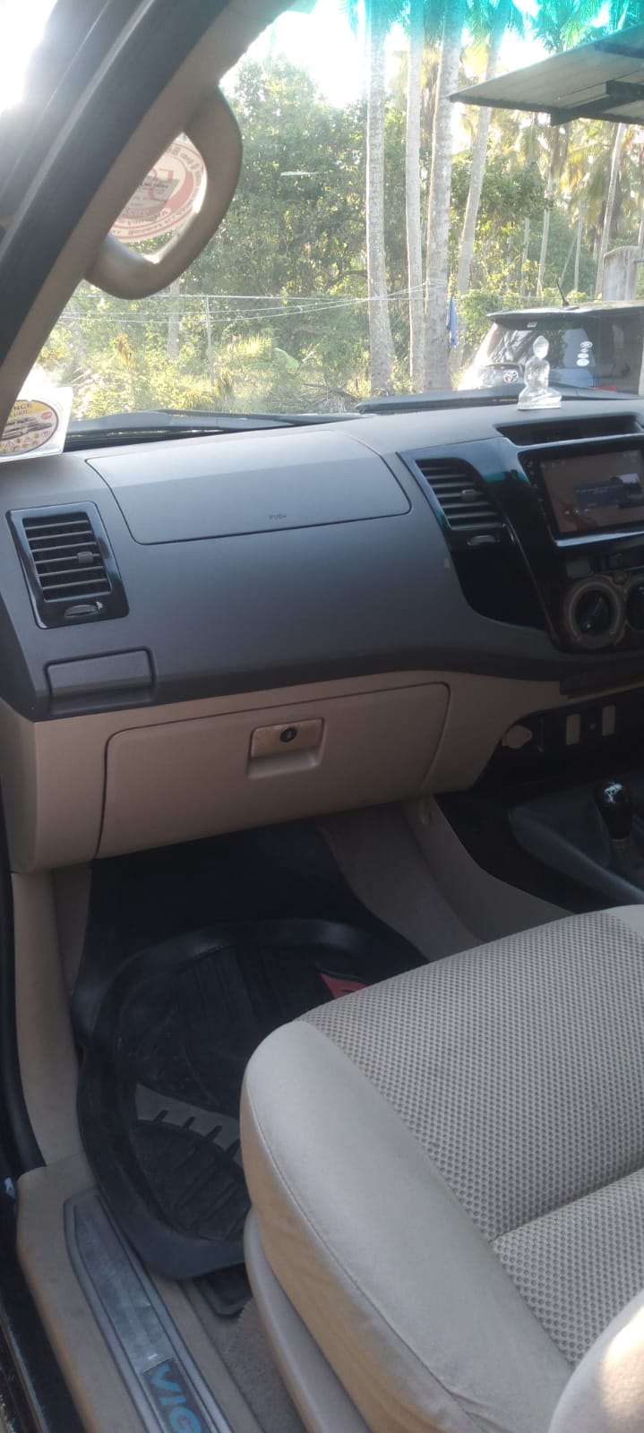 Toyota Hilux 2010 - Used Pick-up  sale in Sri Lanka - patpat.lk