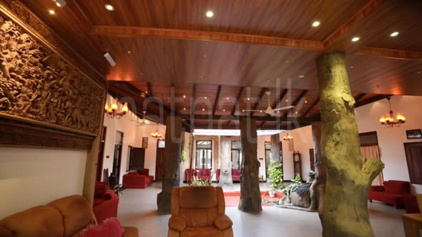 Advertisement image 5