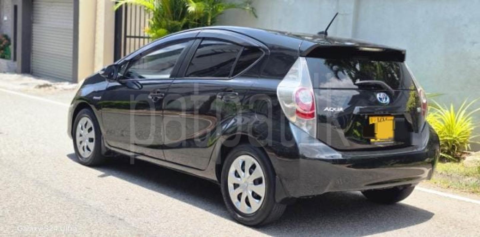 Toyota Aqua 2012 - Used Car sale in Sri Lanka - patpat.lk