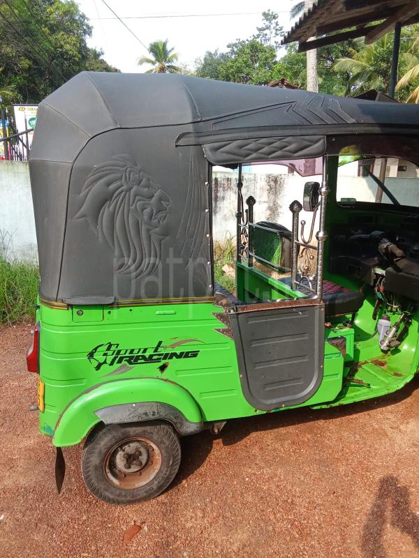 Bajaj 4 stroke 2014 - பயன்படுத்தப்பட்டது முச்சக்கர வண்டி sale in Sri Lanka - patpat.lk