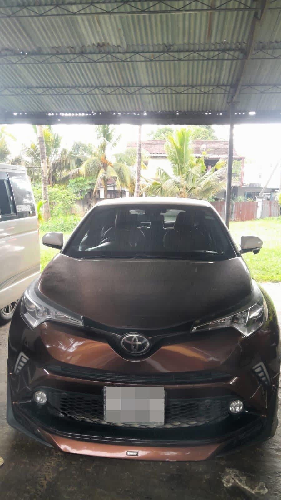Toyota CHR 2016 - பயன்படுத்தப்பட்டது SUV sale in Sri Lanka - patpat.lk