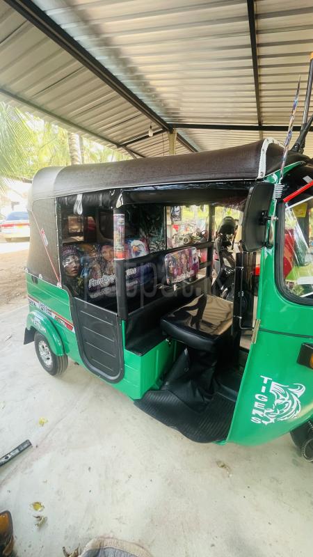 Bajaj Three Wheel 2006 - භාවිතා කරන ලද ත්‍රිරෝද රථය sale in Sri Lanka - patpat.lk