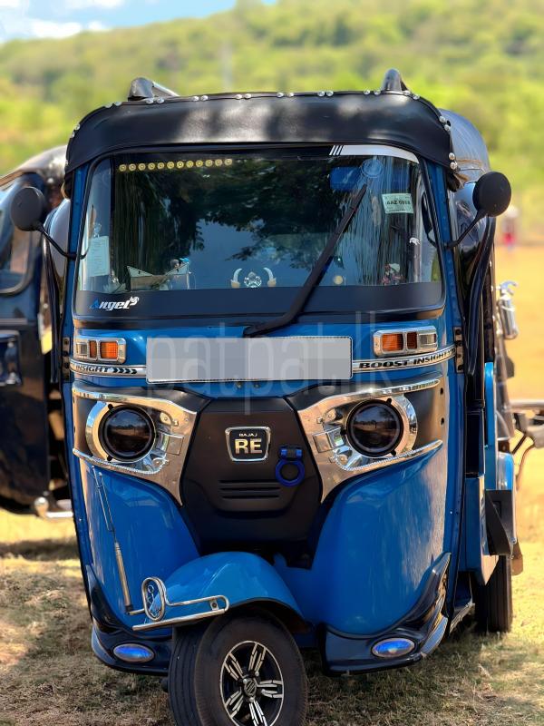 Bajaj Three Wheel 2015 - பயன்படுத்தப்பட்டது முச்சக்கர வண்டி sale in Sri Lanka - patpat.lk
