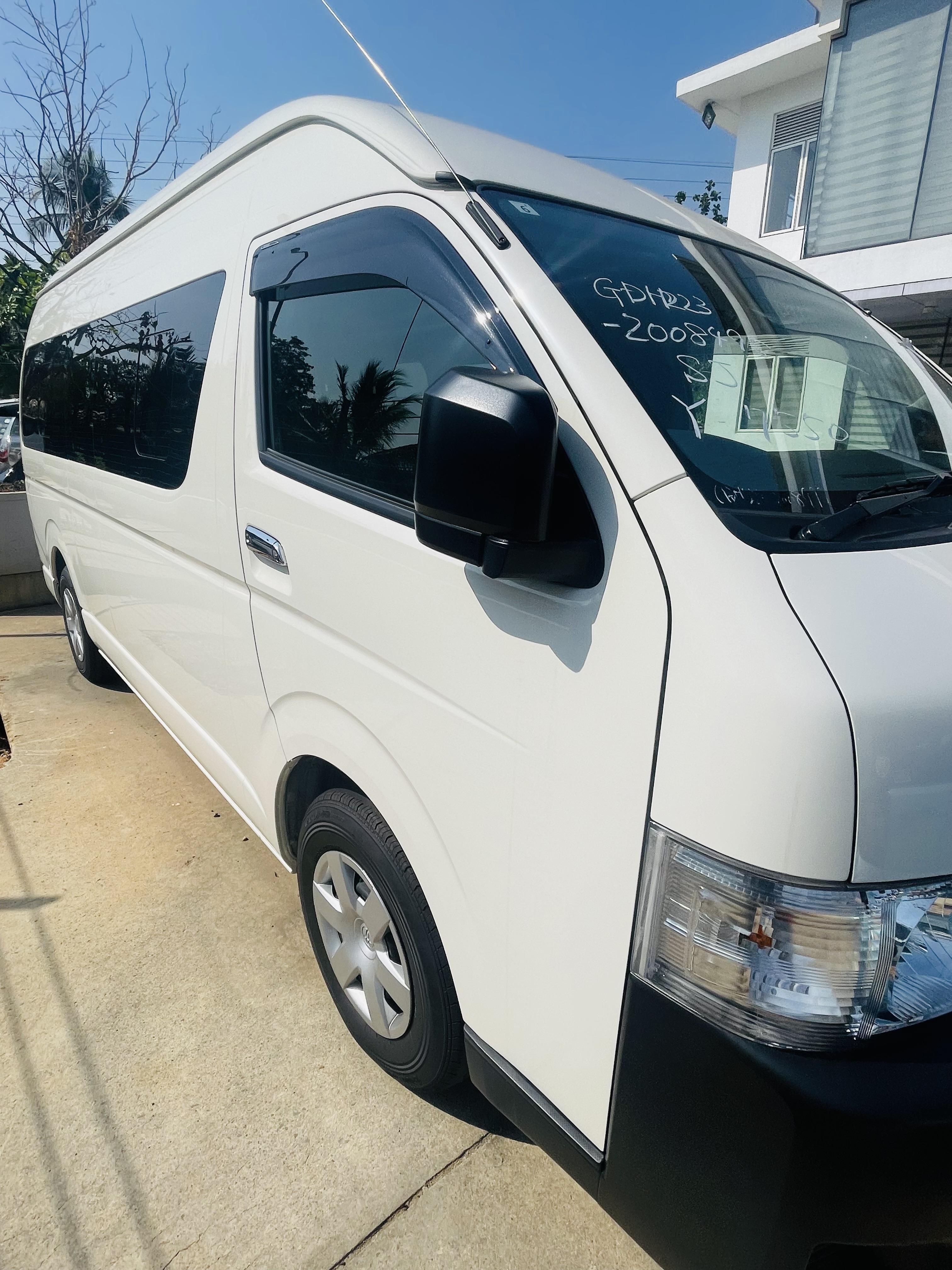 Toyota Hiace 2024 - Brand New Van sale in Sri Lanka - patpat.lk
