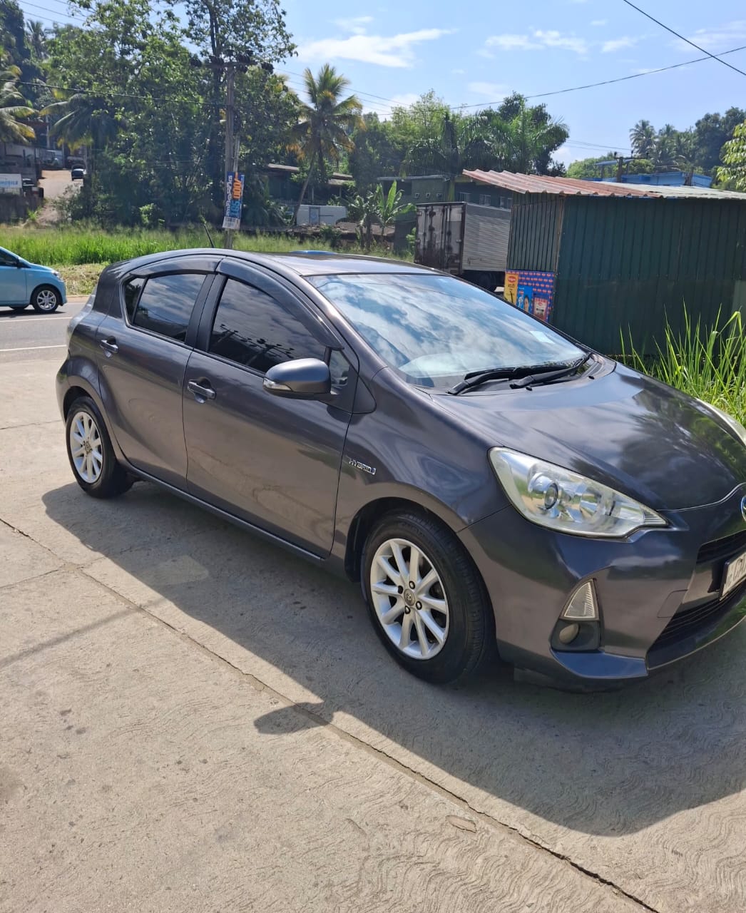 Toyota Aqua 2013 - Used Car sale in Sri Lanka - patpat.lk