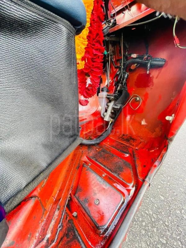 Bajaj Three Wheel 2006 - භාවිතා කරන ලද ත්‍රිරෝද රථය sale in Sri Lanka - patpat.lk