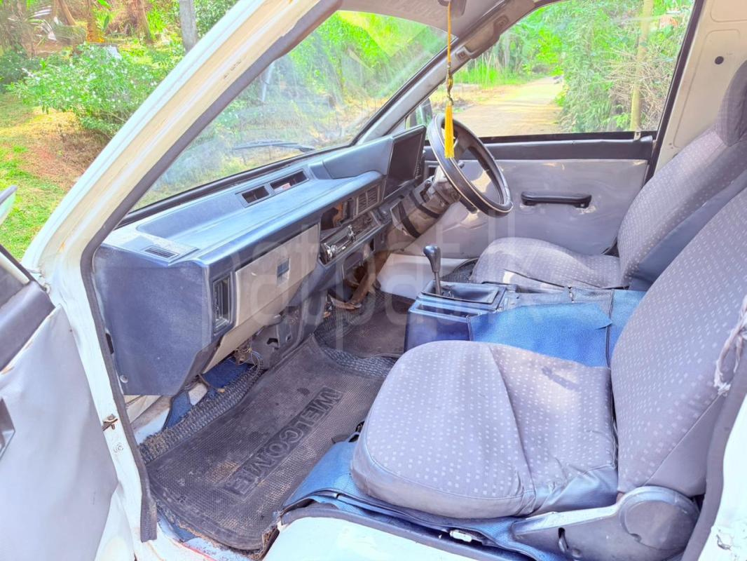 Toyota LiteAce 1988 - Used Van sale in Sri Lanka - patpat.lk