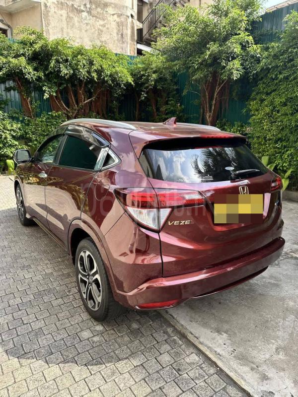 Honda Vezel 2014 - Used SUV sale in Sri Lanka - patpat.lk