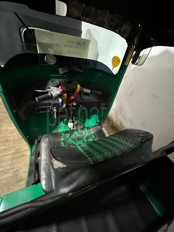 Bajaj Three Wheel 2012 - Used Three wheeler sale in Sri Lanka - patpat.lk