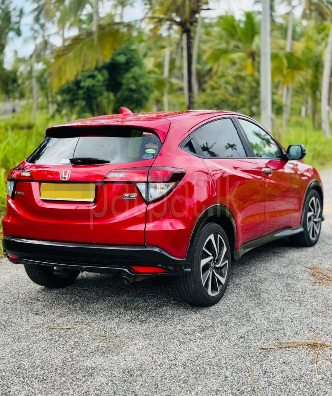 Honda Vezel 2016 - Used SUV sale in Sri Lanka - patpat.lk