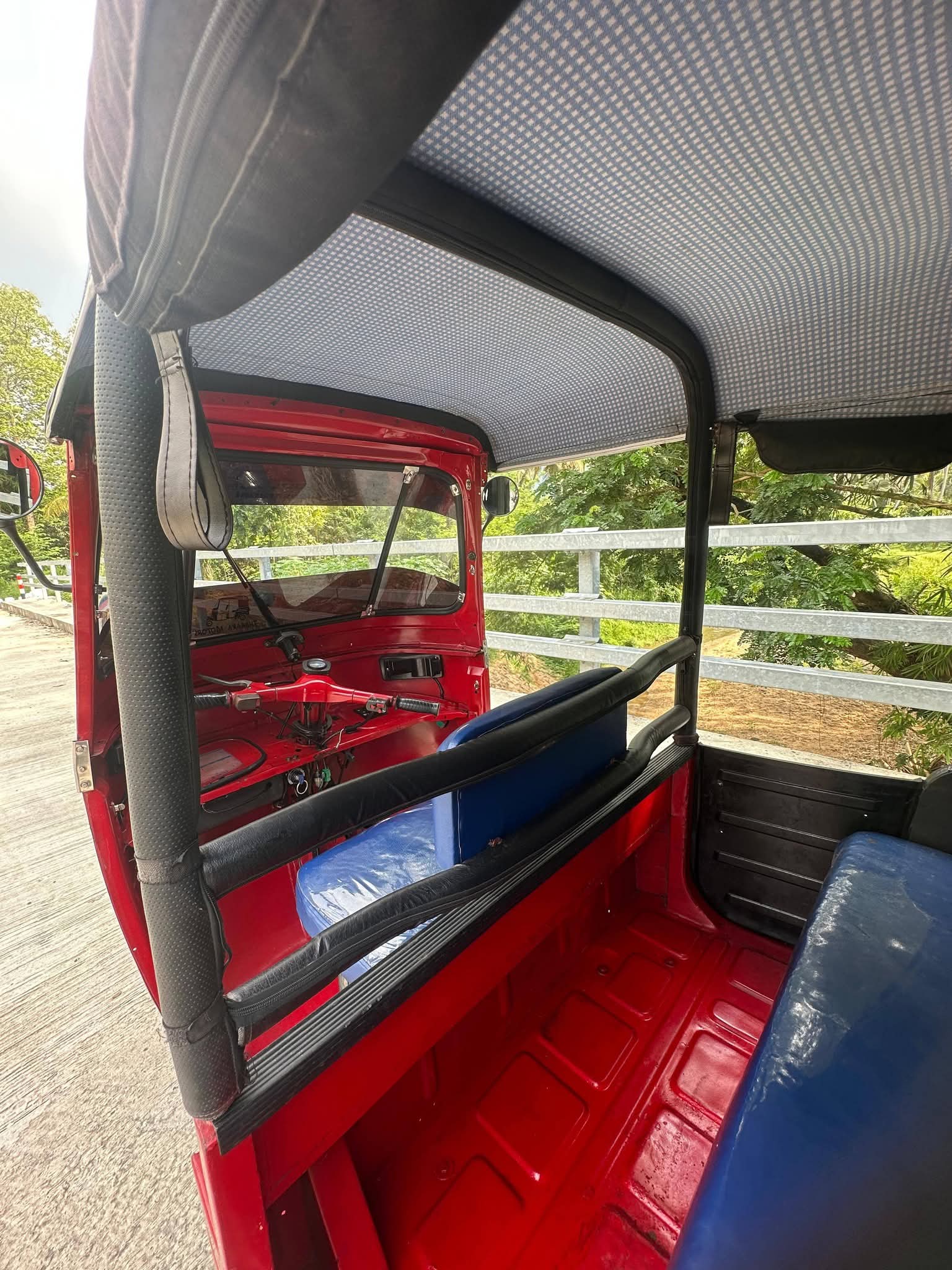 Bajaj Three Wheel 2006 - பயன்படுத்தப்பட்டது முச்சக்கர வண்டி sale in Sri Lanka - patpat.lk