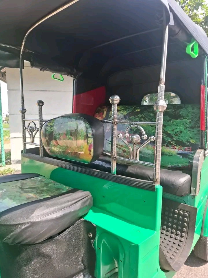 Bajaj Three Wheel 2015 - Used Three wheeler sale in Sri Lanka - patpat.lk