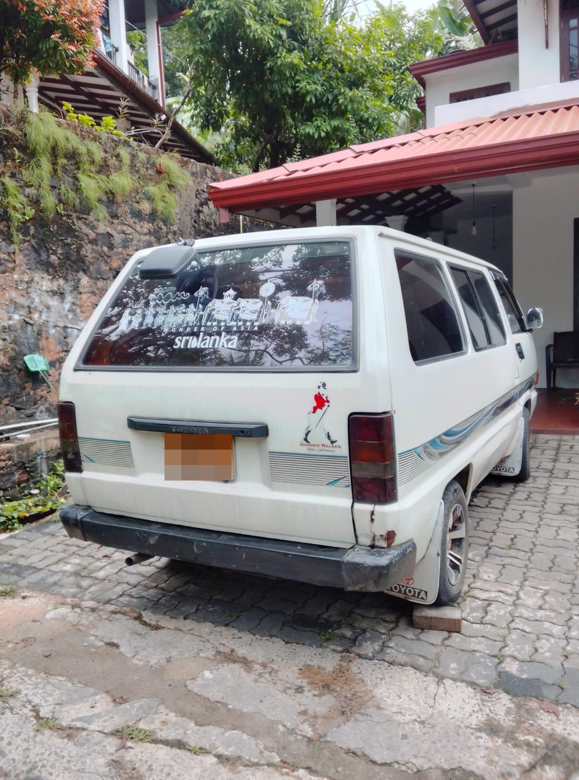 Toyota TownAce 1985 - Used Van sale in Sri Lanka - patpat.lk