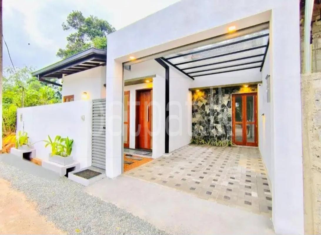 House for Sale in Athurugiriya ads-image-1