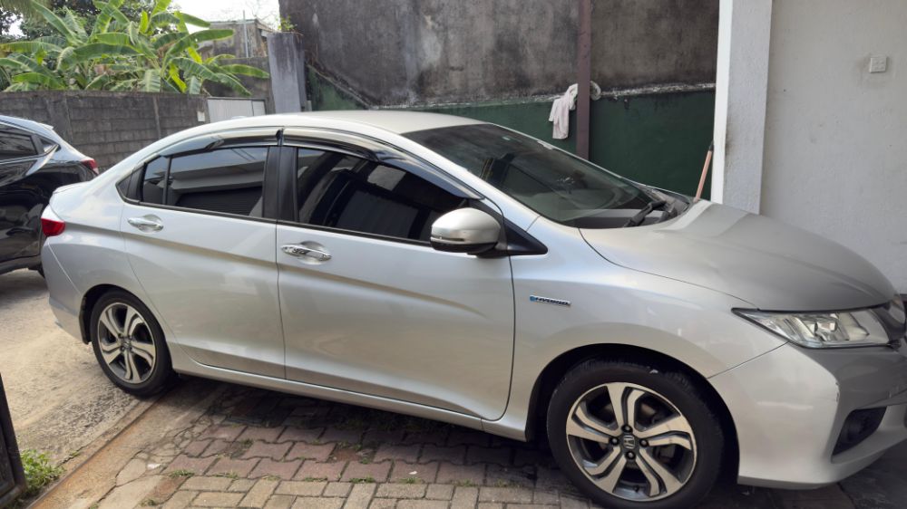 Honda Grace 2016 - Used Car sale in Sri Lanka - patpat.lk