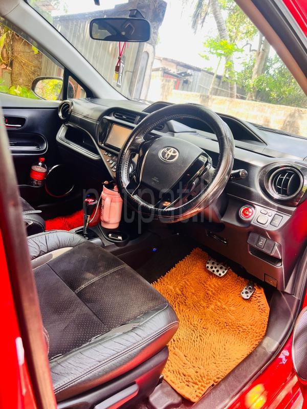 Toyota Aqua 2015 - பயன்படுத்தப்பட்டது கார் sale in Sri Lanka - patpat.lk