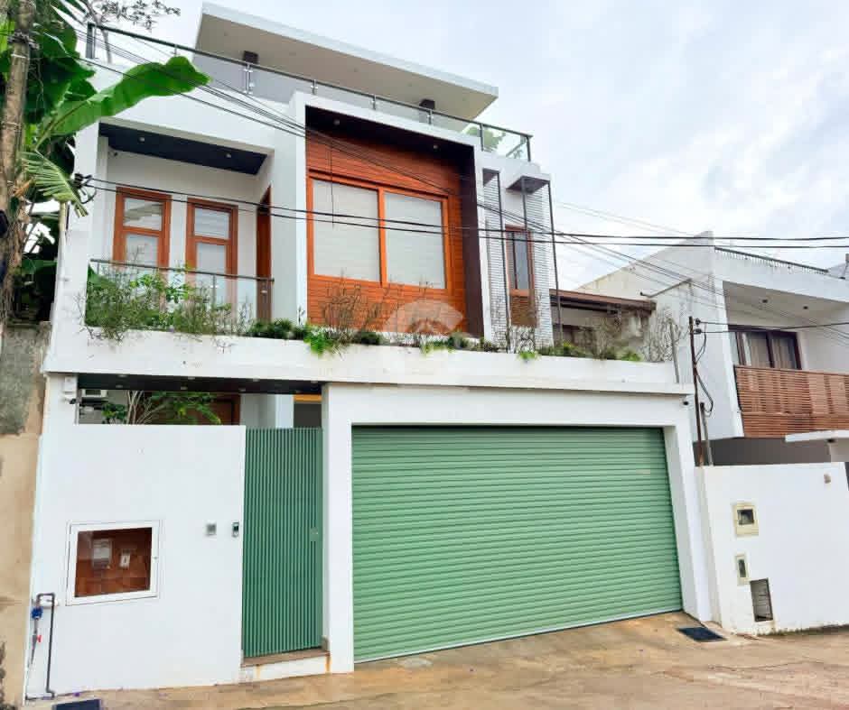 House for Sale in Battaramulla