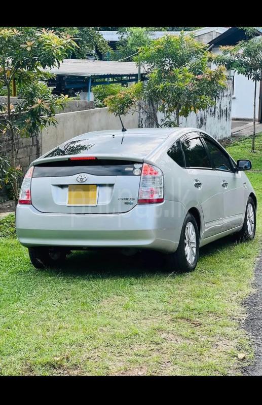 Toyota Prius 2010 - பயன்படுத்தப்பட்டது கார் sale in Sri Lanka - patpat.lk