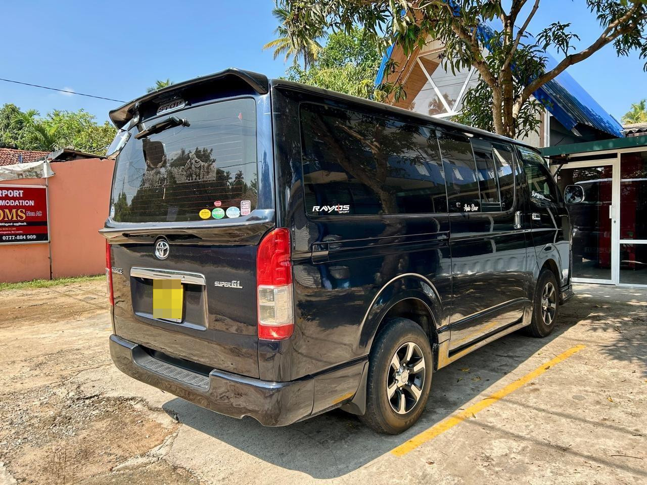 Toyota Hiace 2013 - Used Van sale in Sri Lanka - patpat.lk