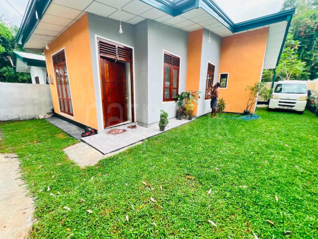 House for Sale in Yakkala
