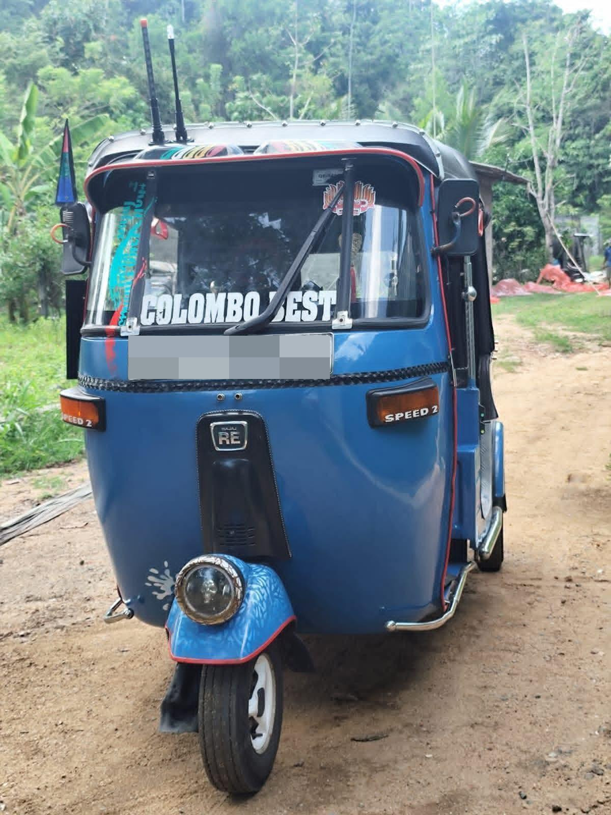 Bajaj Three Wheel 2006 ads-image-1