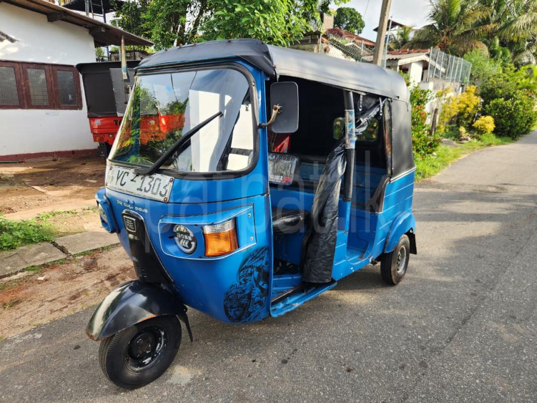 Bajaj Three Wheel 2010 - பயன்படுத்தப்பட்டது முச்சக்கர வண்டி sale in Sri Lanka - patpat.lk