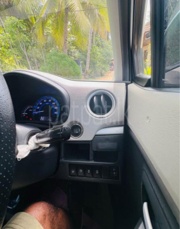 Advertisement image 6