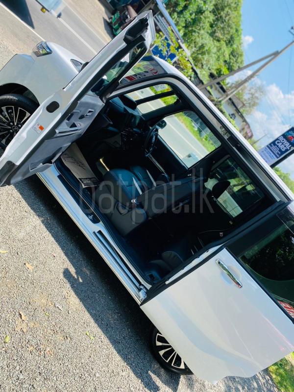 Daihatsu Tanto 2023 - Brand New Car sale in Sri Lanka - patpat.lk