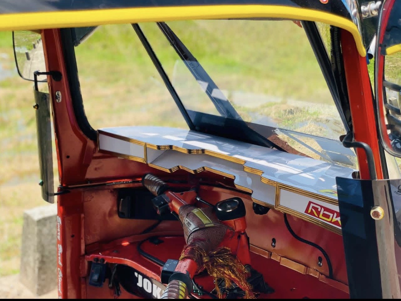 Bajaj Three Wheel 2006 - பயன்படுத்தப்பட்டது முச்சக்கர வண்டி sale in Sri Lanka - patpat.lk
