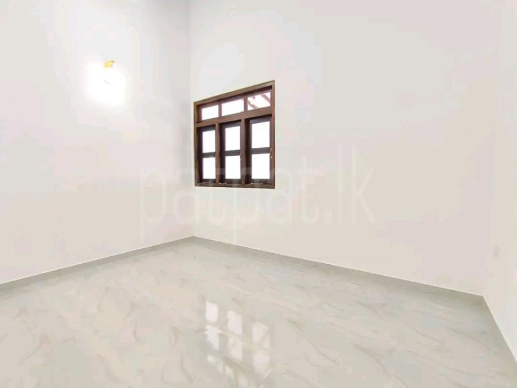 House for Sale in Athurugiriya ads-image-1