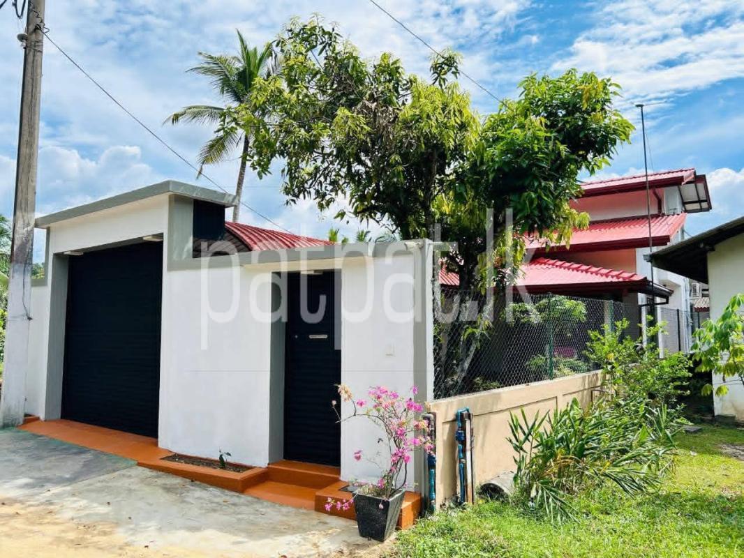 Advertisement image 6