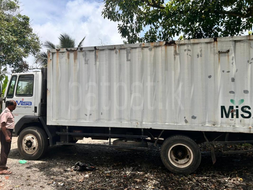 Ashok Leyland Lorry 2006 - பயன்படுத்தப்பட்டது டிரக் sale in Sri Lanka - patpat.lk