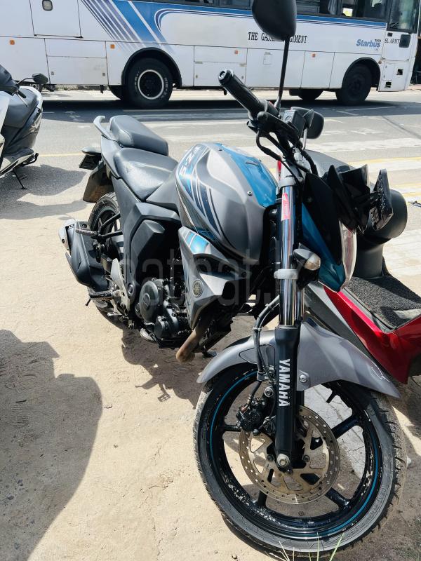 Yamaha FZ 2018 - Used Bike sale in Sri Lanka - patpat.lk