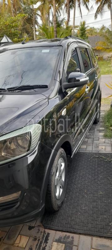 Advertisement image 6